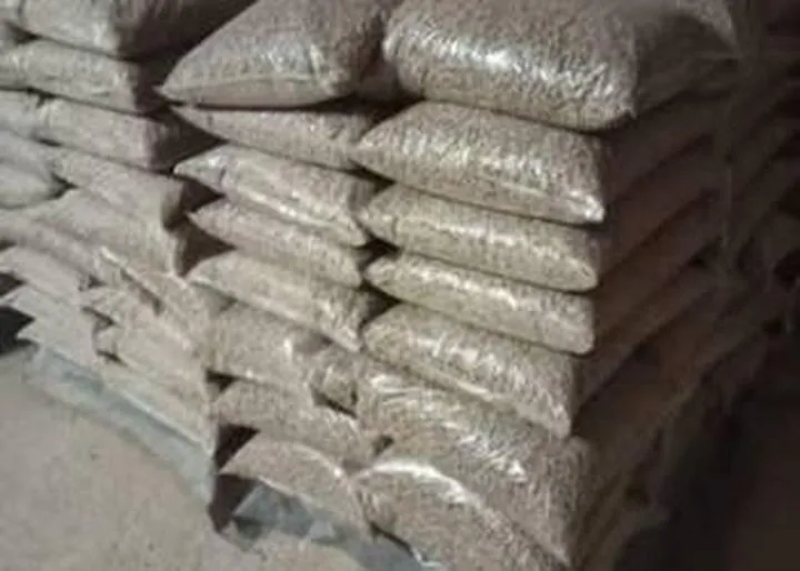 Atrakcyjne oferty na tani pellet w Pomorskim – sprawdź ceny i dostawców!