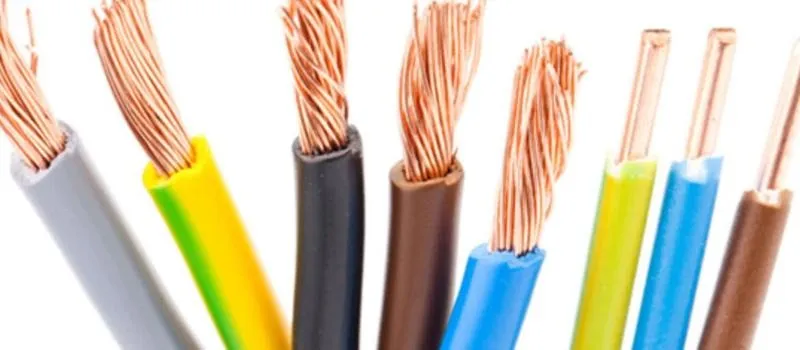 Co kryje się za literą L w elektryce? Kluczowe informacje o przewodach i bezpieczeństwie