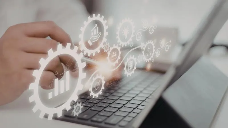 Jakie koszty energii generuje laptop na godzinę i jak je zmniejszyć?