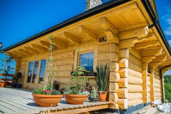 Etapy budowy domu z bali