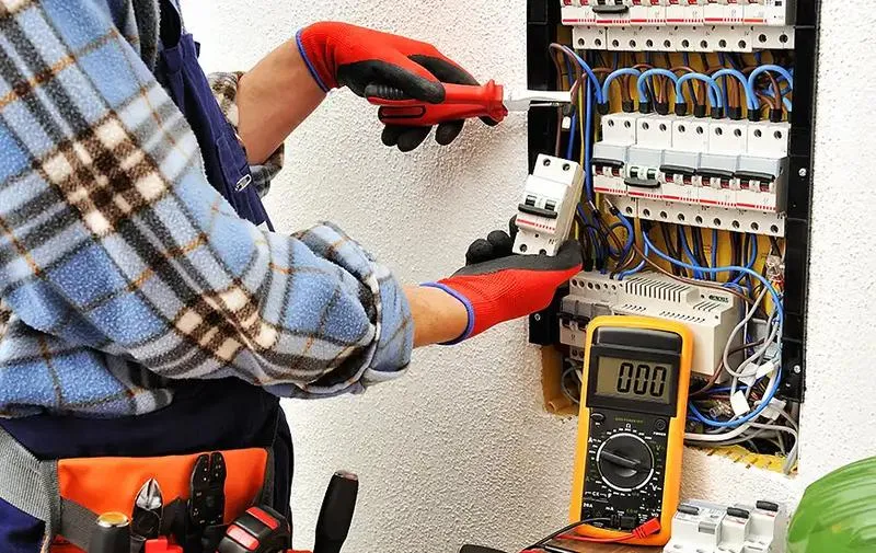 Umiejętności technika elektryka